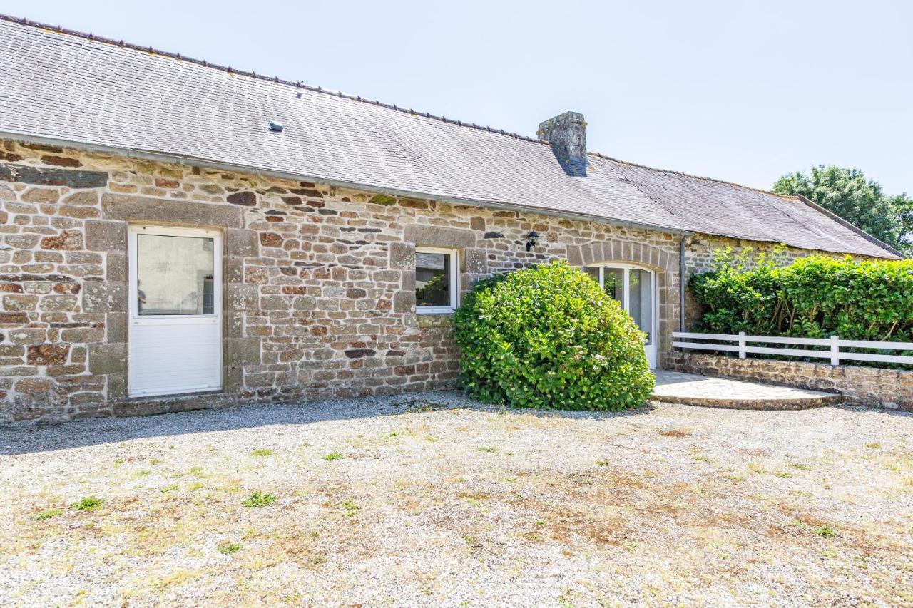 Loustic Villa Plomodiern Exterior photo